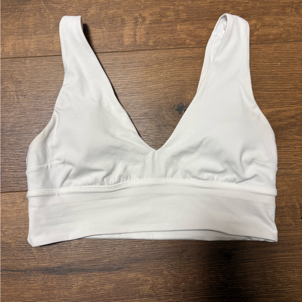 lululemon athletica White Sports Bra, size 8 C/D